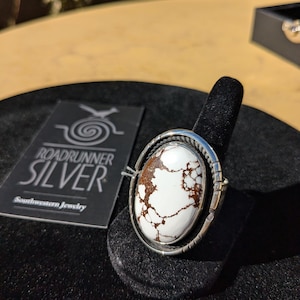wild horse magnesite sterling silver men&#39;s statement ring - size 11 - handmade Southwestern collector&#39;s jewelry