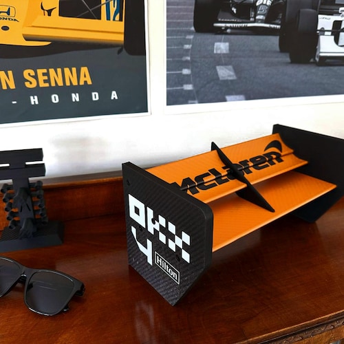 Mclaren F1 Wing Key Holder: Lando Norris Papaya Orange Motorsport