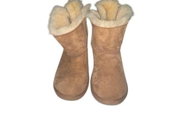 UGG Bailey Bow II Short Chestnut Boots Women's 5 NWOT 200 Retail