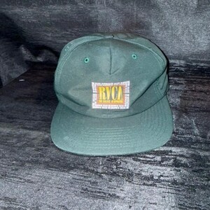 RVCA Mens Green Mid Fit Snapback Hat Adjustable Logo Patch Trucker Cap