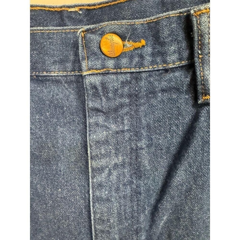 Wrangler | vintage size 11 dark denim women's jeans | 34 inch inseam image 3