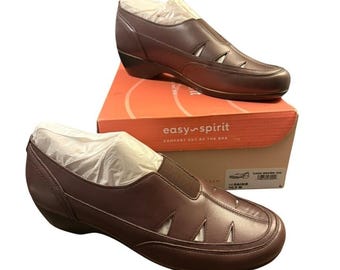 New/ Box Easy Spirit Daisie Women 10.5 M Dark Brown Leather Cutout Slip On Flats