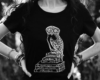 T-shirt Owl in organic cotton fairtrade, Owls on books books on owls - organic clothing size S