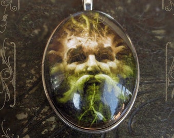 TAROT art necklace  -  Queen of Pentacles or King of Pentacles - illustrated jewelry