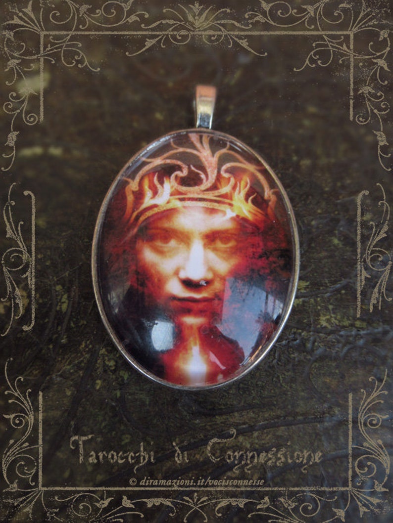 TAROT art necklace 7 of Wands or Queen of Wands illustrated jewelry image 3