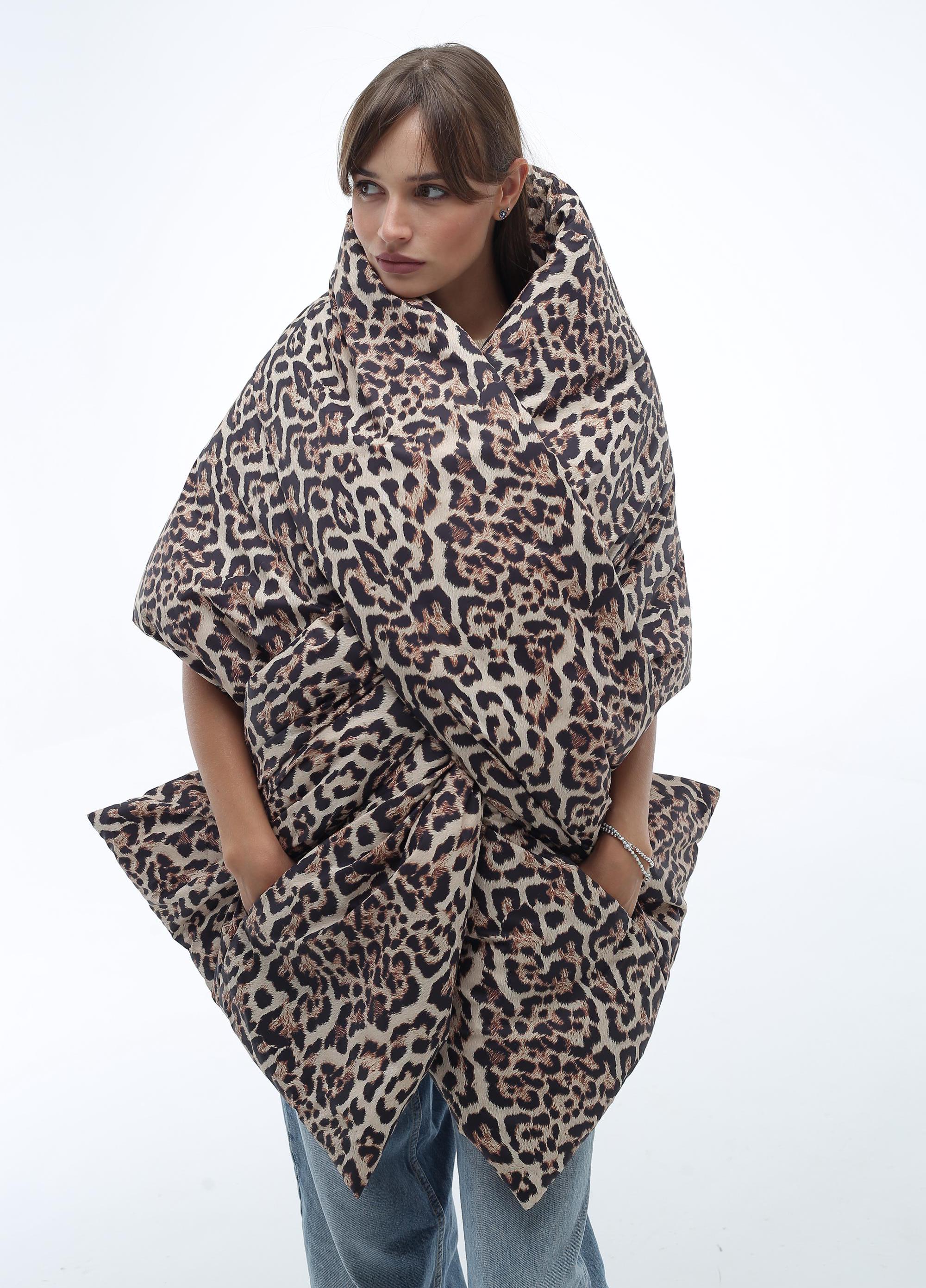 Beige Puffer Large Scarf 20x85in With 2 Pockets Blanket