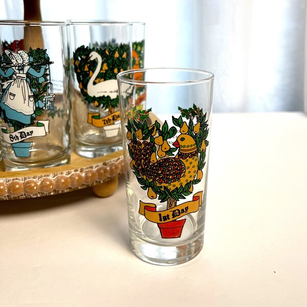 Vintage Twelve Days of Christmas 14 oz Tumblers from Indiana Glass | Vintage Holiday Glassware