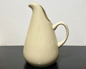 Vintage Russel Wright by Oneida American Modern Pitcher in Linen | 90 oz Ivory Stoneware Pitcher | Mid Century Modern Style | Retro Kitchen