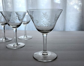 Set of 4 Vintage 1960's Etched Leaf Fluted Champagne Coupe Cocktail Glasses | Tall Sherbet | Mid Century Barware | Wedding Toast