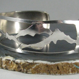 Custom Mountain Range Cuff - sterling silver, medium, Sawtooth Mountains, Idaho, keepsake, memento