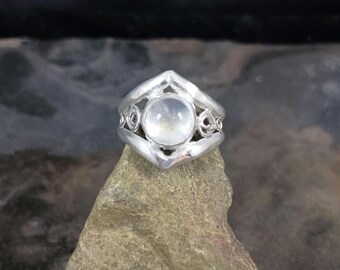 Moonstone Filigree Ring - diamond shape, blue flash