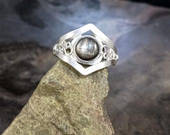 Black Star Sapphire Filigree Ring - diamond shape, visible star