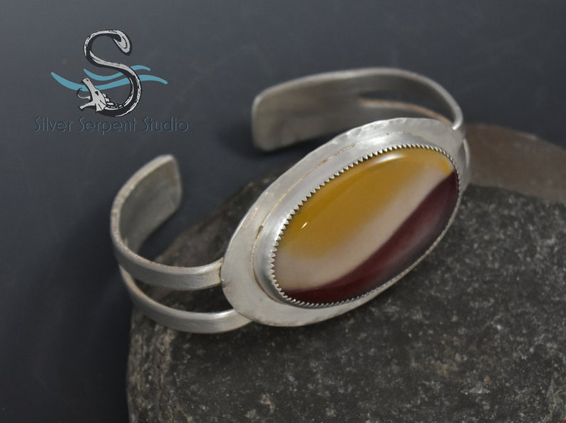 Mookaite Cuff yellow, maroon, swoosh, graphic, clean lines, sterling silver, Australian stone image 5