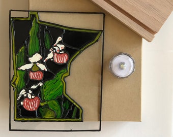 Minnesota Lady Slipper Glass Accent