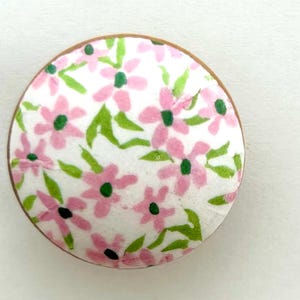 Floral Drawer Knob, Pink and White Knobs, Decor for Nursery, Room Decor with Flower, Girls Room Decor, Girls Dresser Knobs, Nursery Accents