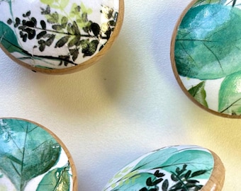 Botanical Drawer Knob for Kitchen, Cabinet Hardware for Bathroom, Decor Accent, Wood Dresser Knob Green Nature Inspired Botanical Knob