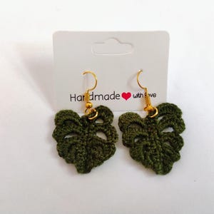 Patrón de pendientes de crochet de monstera: joyería de hojas tropicales (patrón en PDF y videotutorial)