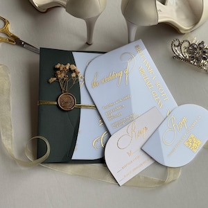 Weiße Hochzeitseinladungen aus Acryl mit Antwort-QR-Code - Elegantes Goldfolien-Design - Perfekt für moderne Hochzeiten, Quinceanera Einladungen Set