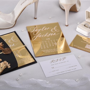 Gold Spiegel Acryl Hochzeitseinladungen mit Kalender-Design, Elegante Quinceamaßa Invites, Acryl Hochzeitseinladungen mit Antwort Antwort QR-Code