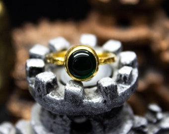Anello in giada verde fatto a mano – Argento 925 placcato oro 24 carati martellato