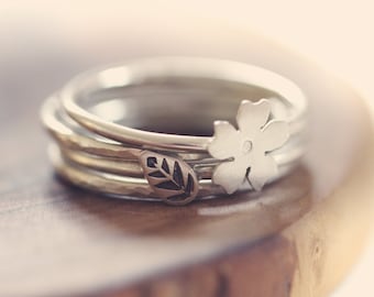 Sterling silver stacking rings -  set of 4 - hammered - cherry blossom - leaf - bague à feuilles