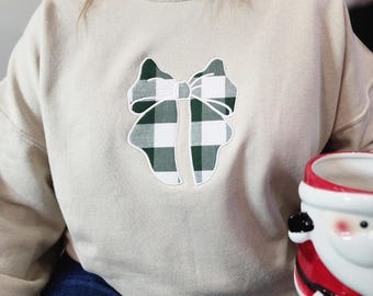 Coquette Christmas Embroidered Sweatshirt Ribbon Bow Christmas Crewneck Trendy Christmas Sweater Women Christmas Bow Embroidered Sweatshirt