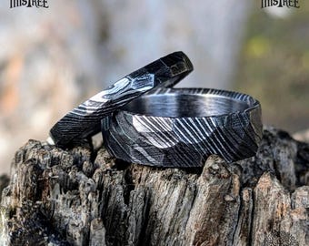 Custom Engraved Damascus Steel Ring Set – 4mm/8mm Hammered Forged Bands, Men's & Women's Wedding, Promise Statement Rings, Unique Textured