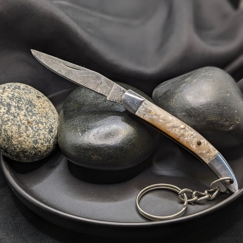 Handmade Damascus Knife Keychain, Damascus Steel Pocket Knives, Metal ...