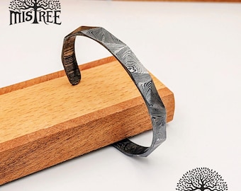 Exquisite Damascus Steel Cuff Bracelet – Hammered Tri-Forged Starlight Pattern Bangle - 7mm Lightweight Unisex Jewelry for Men & Women