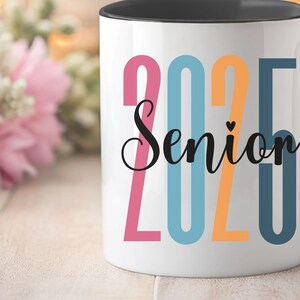 Personalisierte Abschlussbecher, Abschlussgeschenk, Geschenk für sie, benutzerdefinierte Klasse von 2025 Bachelor-Grad-Tasse, College-Grad Geschenk, Senior Geschenk