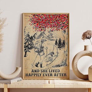 Mädchen beim Wandern mit Hund Druck, und sie lebte glücklich Ever After Poster, Geschenk für Waldwanderer, Wanderer Wandbehang, Waldwanderliebhaber Idee