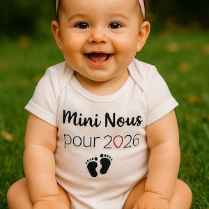 Pregnancy announcement bodysuit – “Mini Us for 2026” – Gift for future dad, grandma, grandpa –