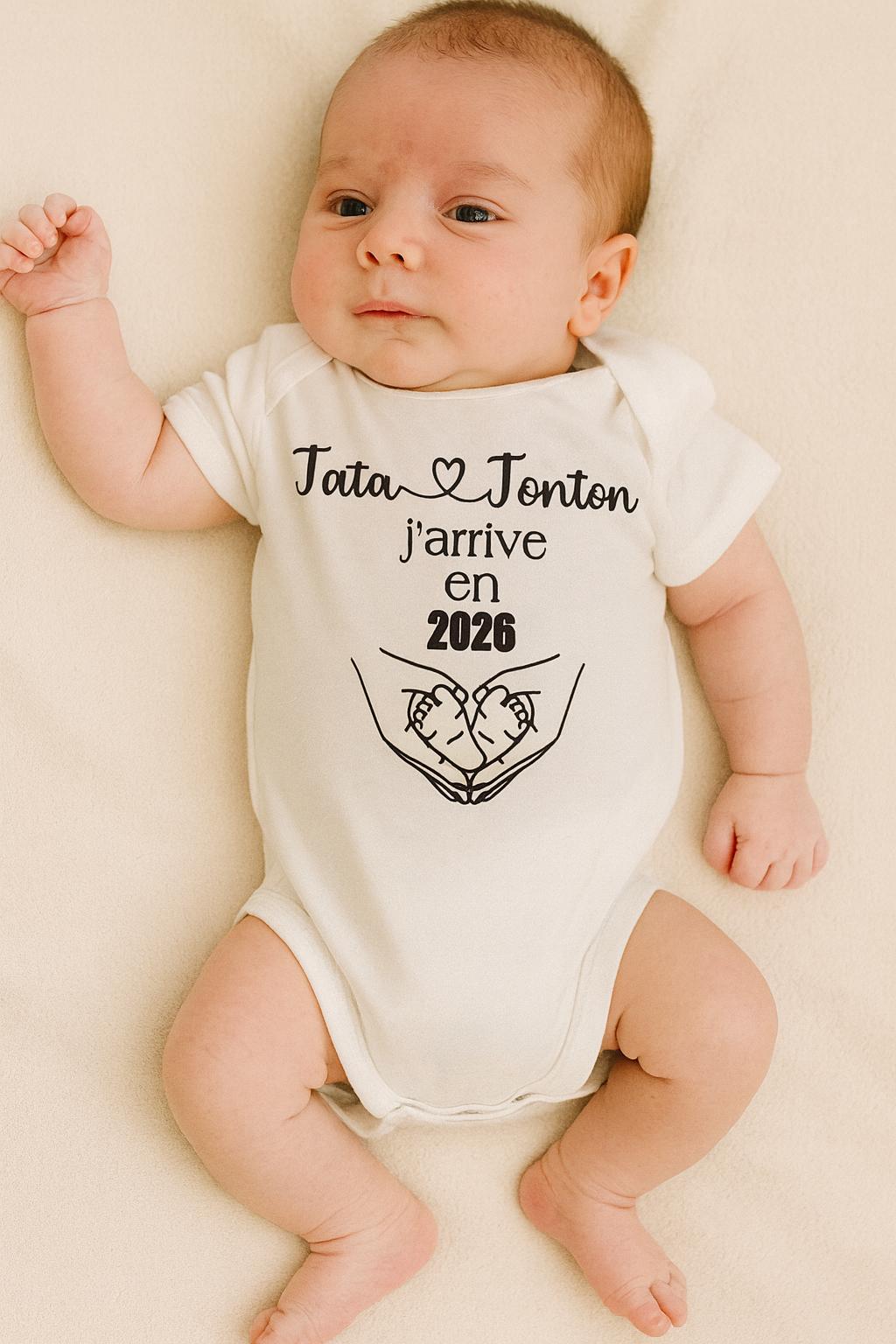Body Bébé "Papi Et Mamie, J'arrive" - Annonce Grossesse Originale Pour Grands-parents - Taille 0-6 Mois