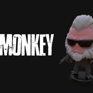 Op de afbeelding: Een gestileerd logo in zwart en wit voor "HIT MONKEY" met een klein, wit, cartoonfiguur van een man met een witte baard en zonnebril die twee pistolen vasthoudt. Het figuur staat op een zwarte basis. Het figuur zegt "アワキヤット" in een witte spraakballon.