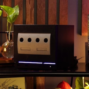 THE GABECUBE: Custom Steam Machine Front Plate (with Functioning Controller Adapter!)