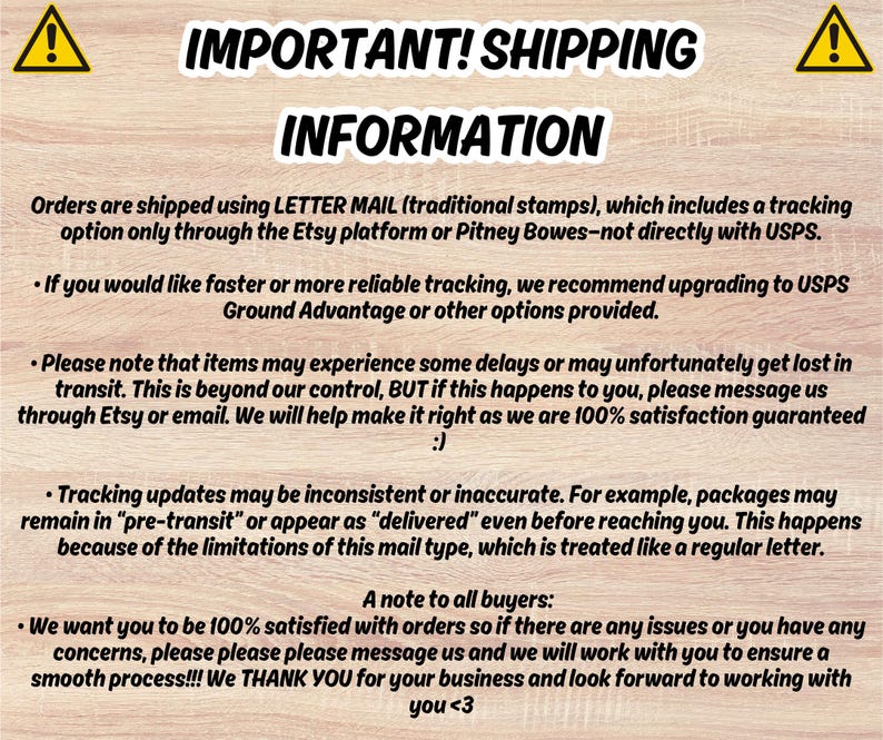 Puede incluir: Un fondo de madera con el texto "IMPORTANT! SHIPPING INFORMATION" y otro texto debajo. El texto proporciona informaci&oacute;n sobre m&eacute;todos de env&iacute;o, seguimiento y satisfacci&oacute;n del cliente.