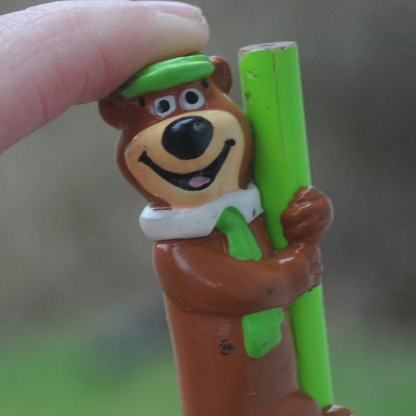 Vintage 1990 Yogi Bear Pencil Hugger / Pencil Topper - PVC Figurine By Applause