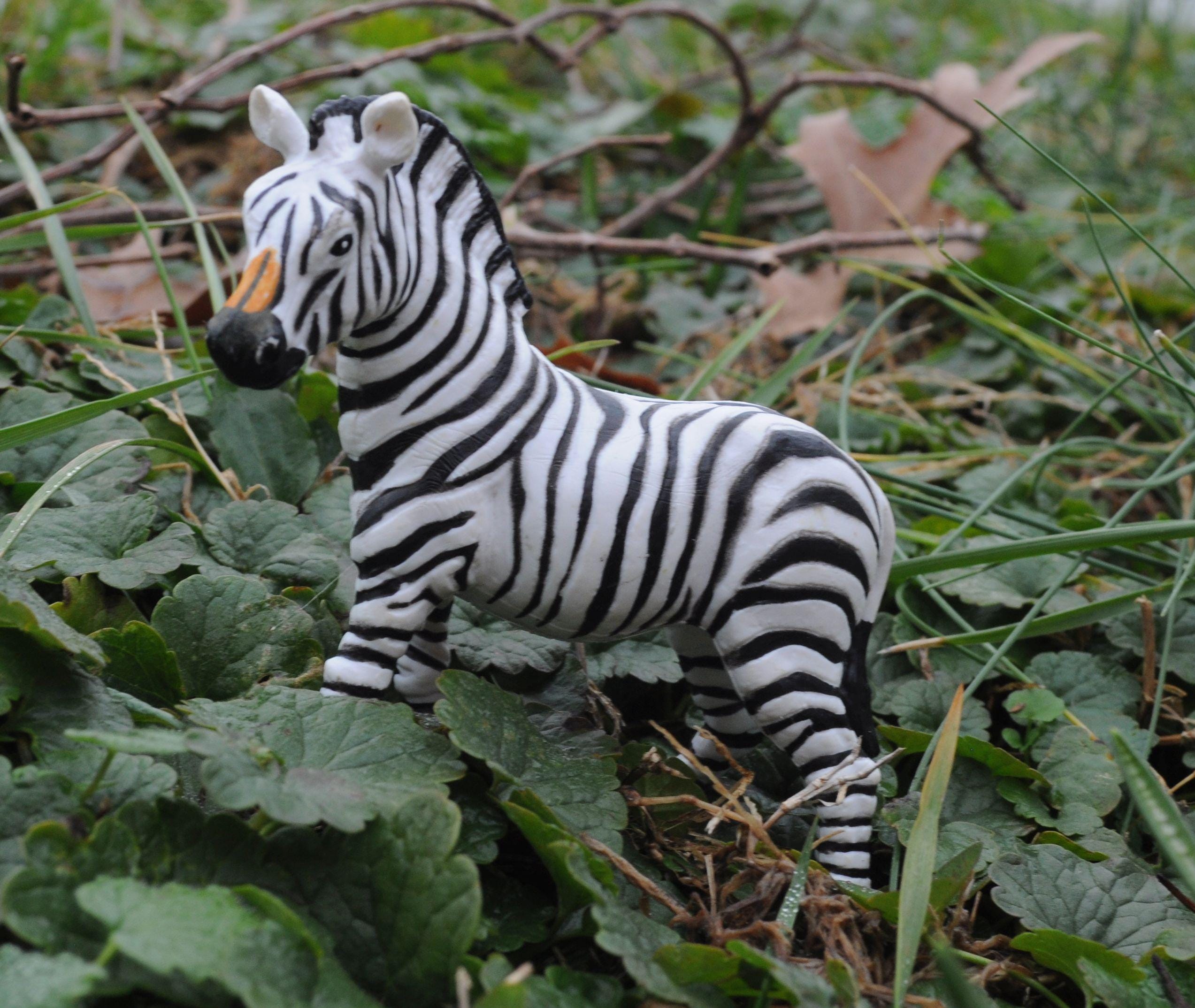 シベリア シヴェリアsivelia toy Safari Ltd. Zebra #271729 - for Dollhouse, Miniature, Diorama, Etc