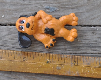 Vintage Pound Puppies Miniature Figure - Brown Beagle Dog - Lazy, Sleepy - Figurine - Plastic PVC Galoob