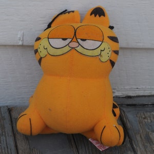 Vintage 1980s Fun Farm DAKIN Felt Garfield Plush - 7" - Good Condition - Cartoon Comic Strip Cat - 1981 w/ Hanging Loop
