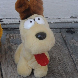 Vintage 1980s Dakin ODIE the Dog Stuffed Animal / Plushie - Mini Plush Doll - Cute / Kawaii - Cuddly Toy