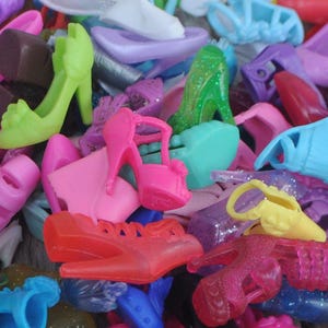 Large Lot 100+ Vintage Barbie & Clone Shoes - DRESSY SHOES - Fashion Doll Shoes / Retro Vintage 1960s - 70s to Modern, Etc.