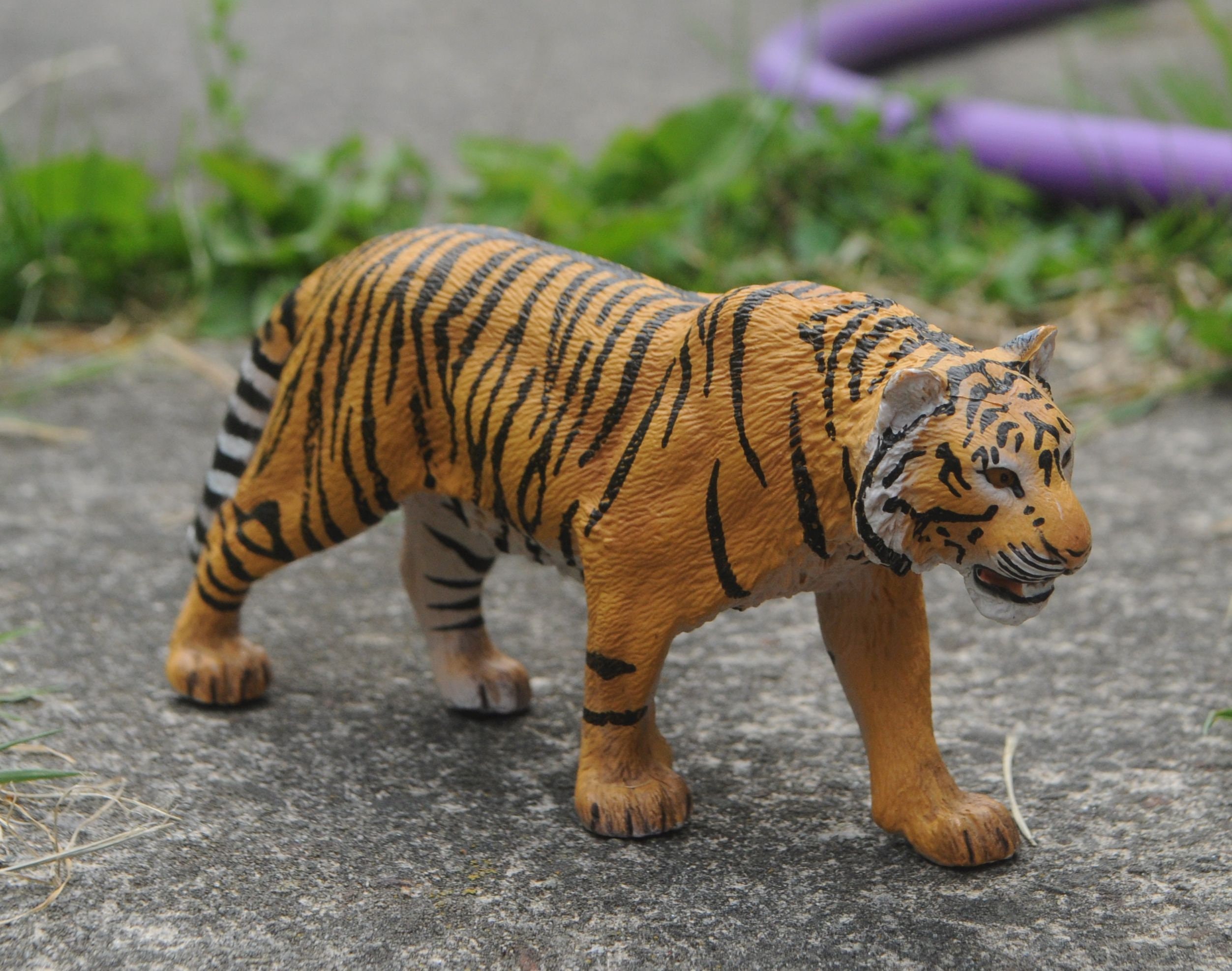 Schleich Tiger, Bengal #14729 – Triple Mountain Model Horses