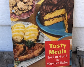 Vintage 1950s TV / Radio Show - Mary Lee Taylor Cookbook -  "Tasty Meals for 2 or 4 or 6" - Recipes, Cooking, Baking - PET Milk