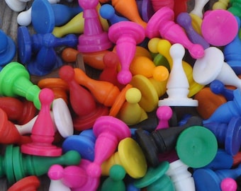 HUGE LOT of Plastic Game Pieces - Bowling-Pin Style - Replacements, Altered Art, Collage, Assemblage - Pawns / Pegs / Tokens / Pieces