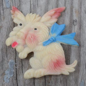 Vintage 1950s Celluloid Scottie Dog Pin / Brooch - Scottish Terrier - Cute, Kawaii - Plastic - Goofy Looking - Very Hard to Find, Adorable