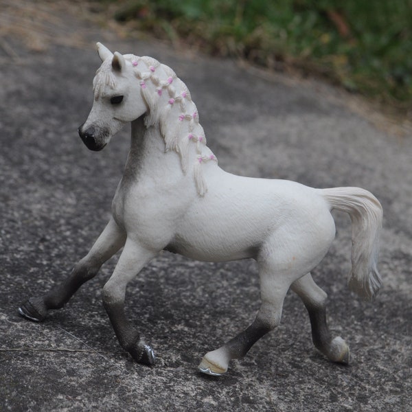 DISCONTINUED Schleich Arabian Mare #13761 - Model Horse - Diorama - Fairy Garden - Miniature - Dollhouse - Braided Mane