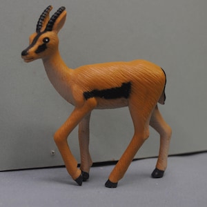 Realistic Thomson&#39;s Gazelle Figurine - Brown - Safari, African Wildlife - Diorama - Fairy Garden - Display - Terrarium