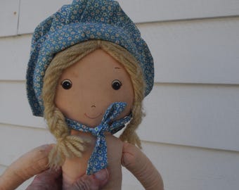 Vintage 1970s / 1980s Holly Hobbie Rag Doll - CARRIE - Hobby - Cute / Kawaii Soft Doll -  All Original - Good Condition - Knickerbocker