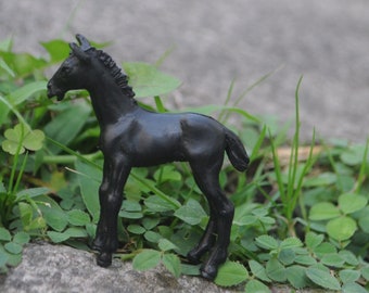 Vintage 1990s Britains Black Foal - Tiny Figurine for Fairy Garden, Diorama, Dollhouse, Terrarium, Etc.